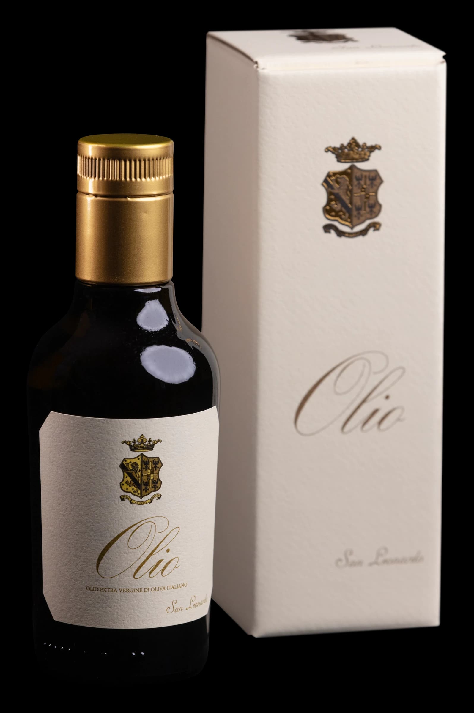Olio di San Leonardo con la sua confezione
